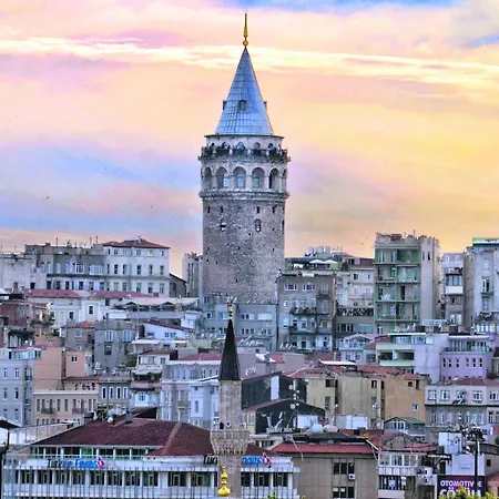 Taksim Loft Apartmán *